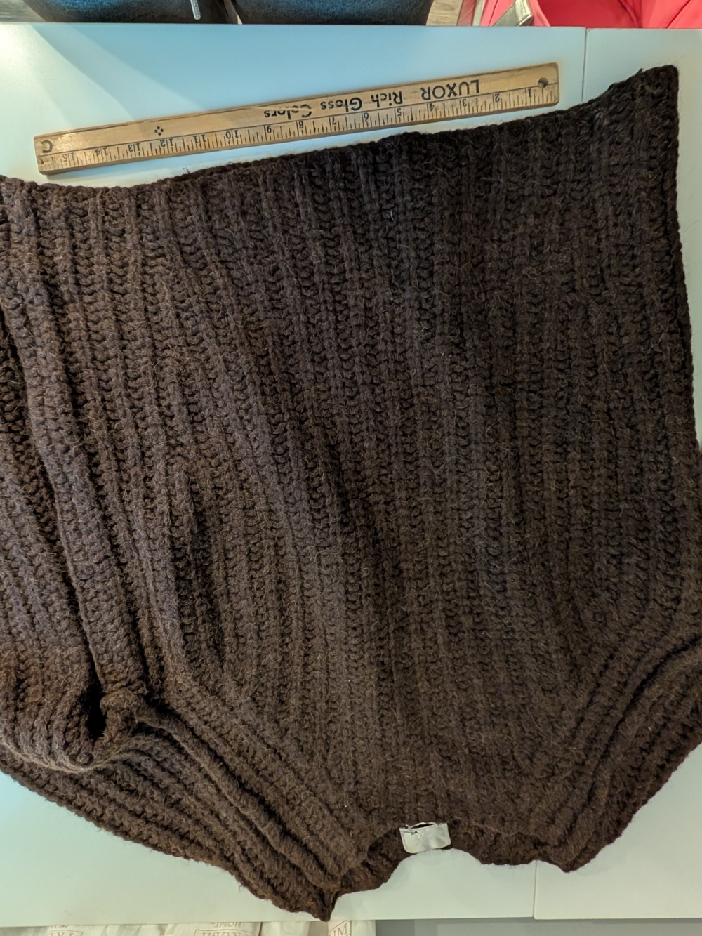 Cozy Ribbed Knit Women's Aritzia Sweater- Dark Brown Wool Chunky